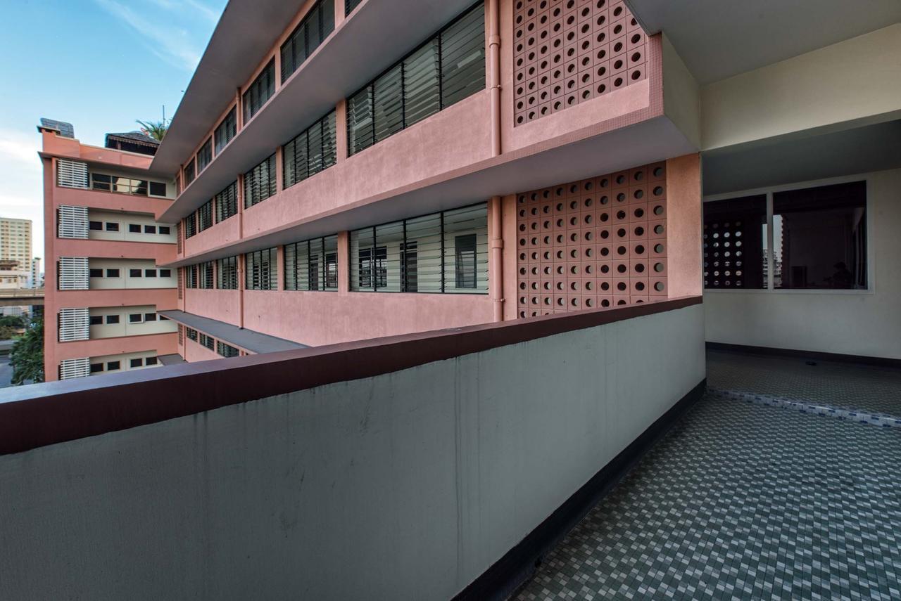 Khách sạn Capital Mansion - Sha Certified 3*