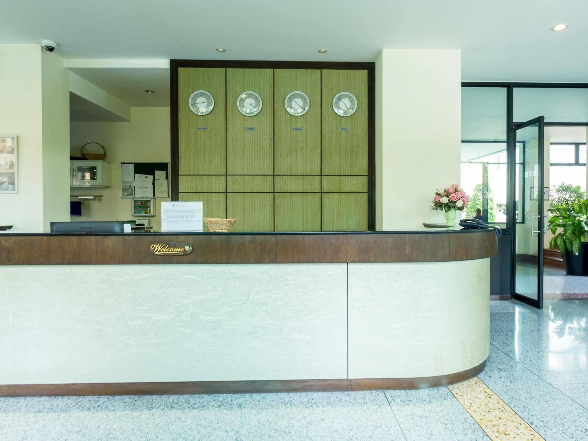Capital Mansion - Sha Certified Khách sạn Bangkok
