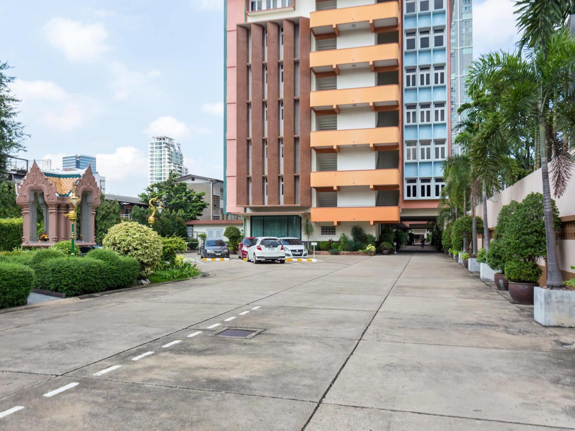 Khách sạn Capital Mansion - Sha Certified 3*